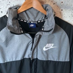 Nike windbreaker